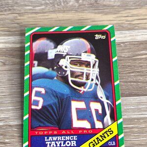 Topps Football Card Lawrence Taylor 1986 Giants No 151